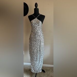NWT Sizzling Sequined Midi Dress